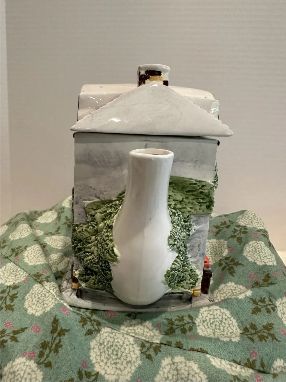 Teapot Ceramic Antiques Store Theme Pre Owned Great Condition